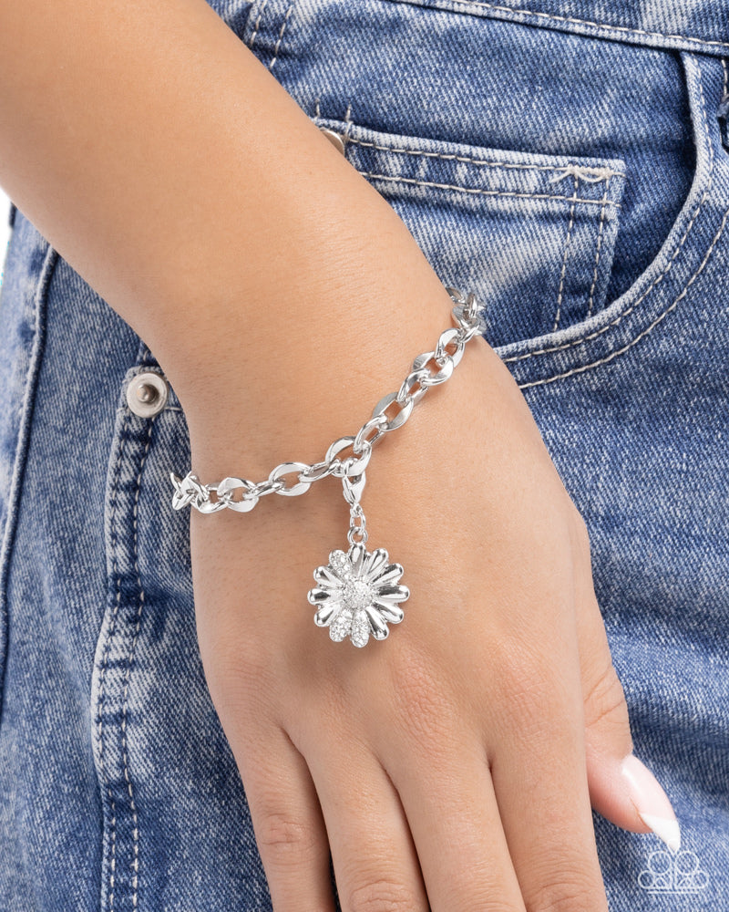 Matriarch Moment Bracelet - White | Paparazzi Accessories