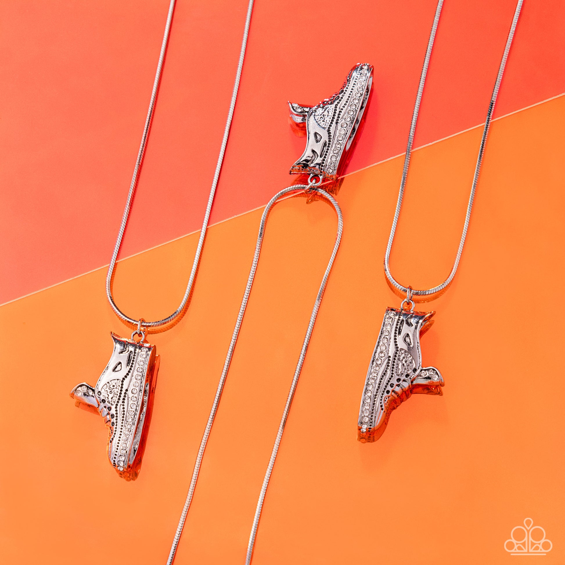 Sneaker Shimmer Necklace - White