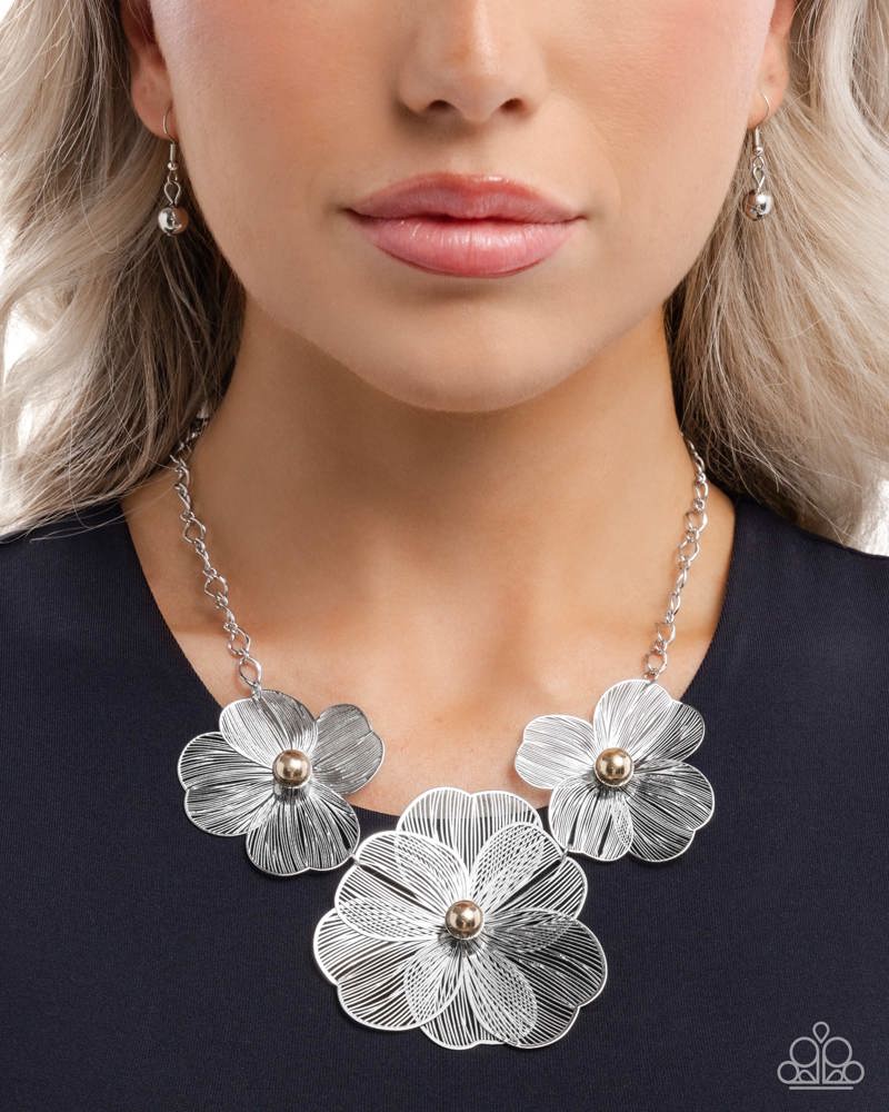Wiry Wreath - Silver