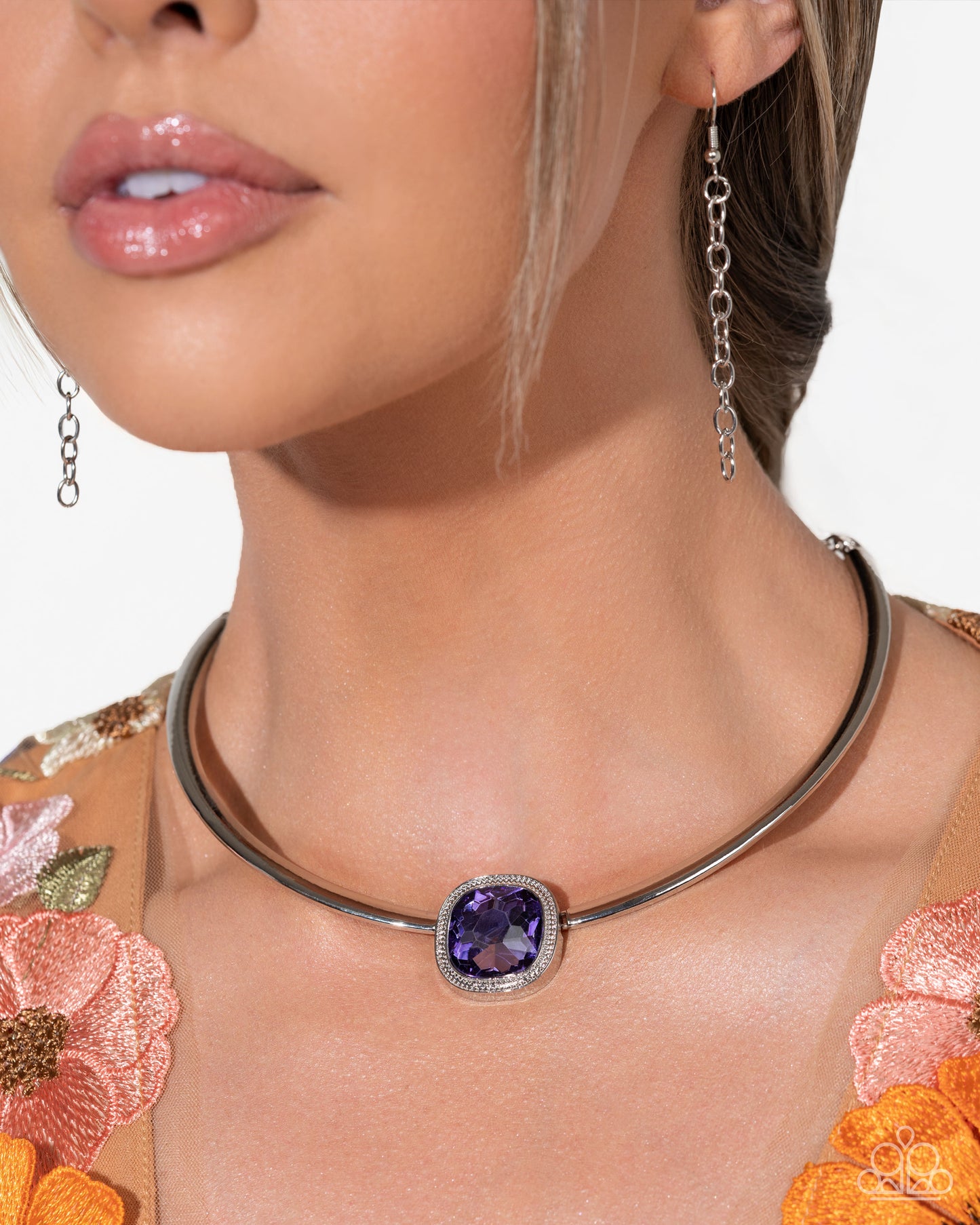 Asscher Assumption Necklace - Complete Look image 4