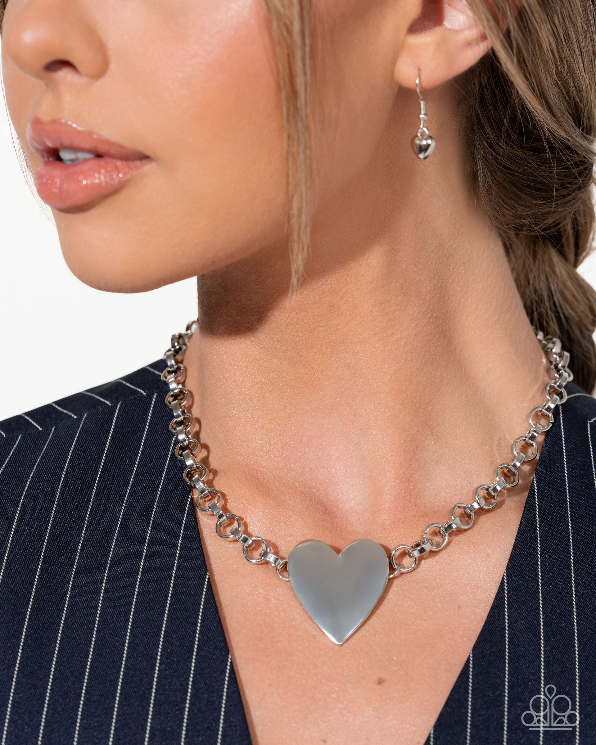 Sweet Start Necklace - Complete Look image 7