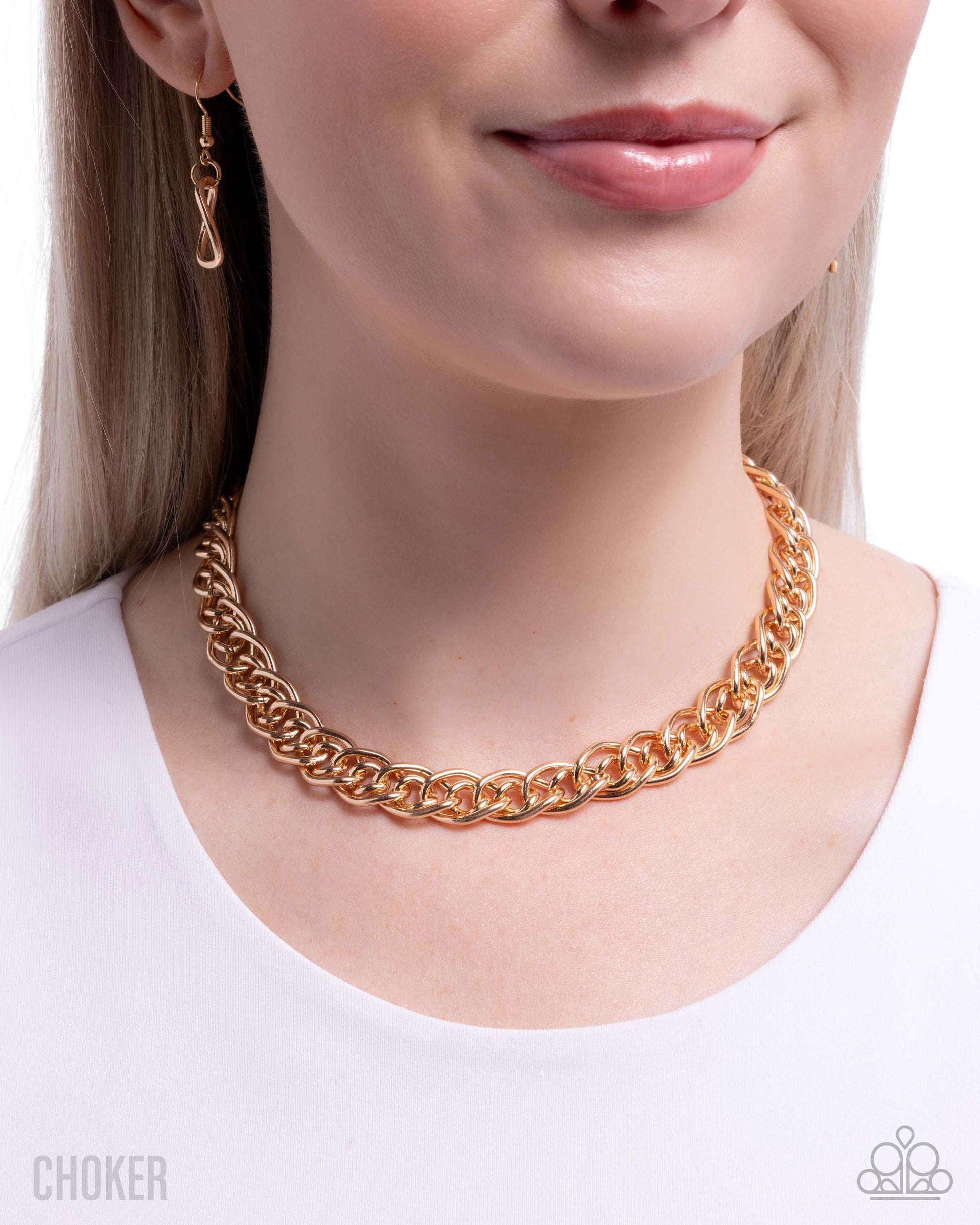 Lustrous Links Necklace - Gold image 3