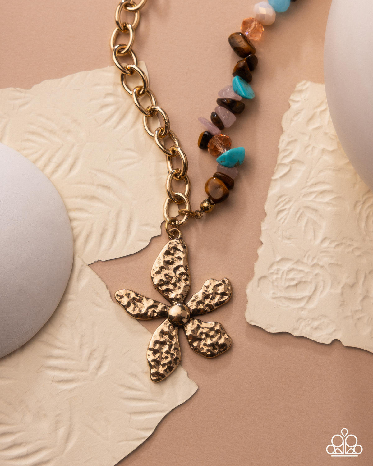 Floral Feint Necklace - Brown