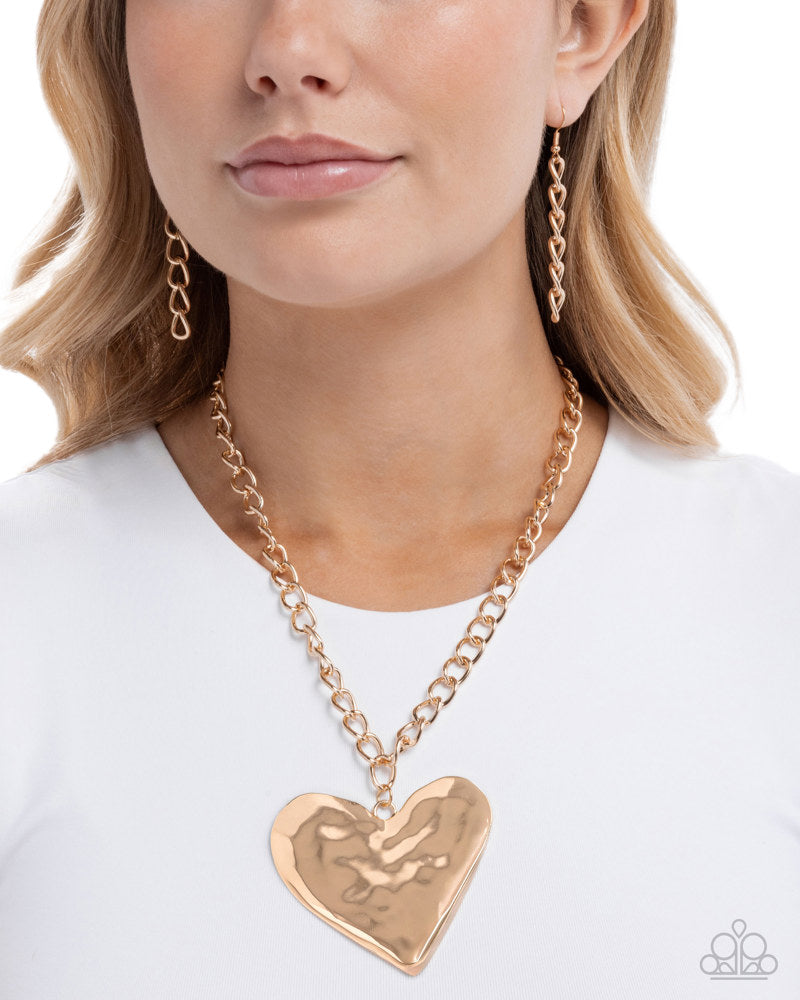 Hammered Heartthrob Necklace - Gold image 3
