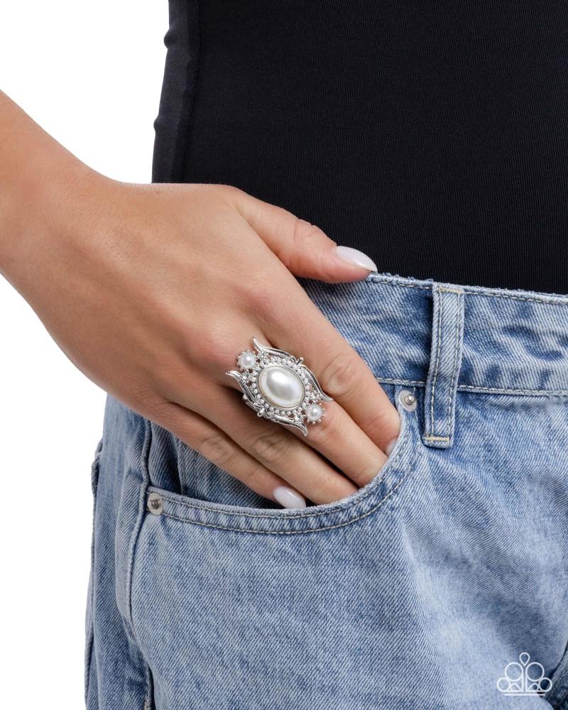 Delightful Debutante Ring - White image 3
