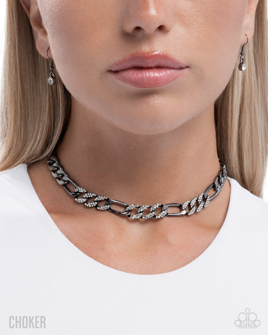 Daring Delight - Black