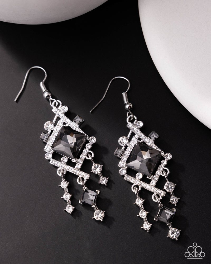 Square Sashay - Silver | Paparazzi Accessories