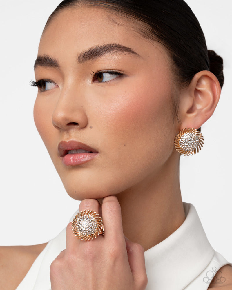 Strategic Show Earrings - Gold image 2