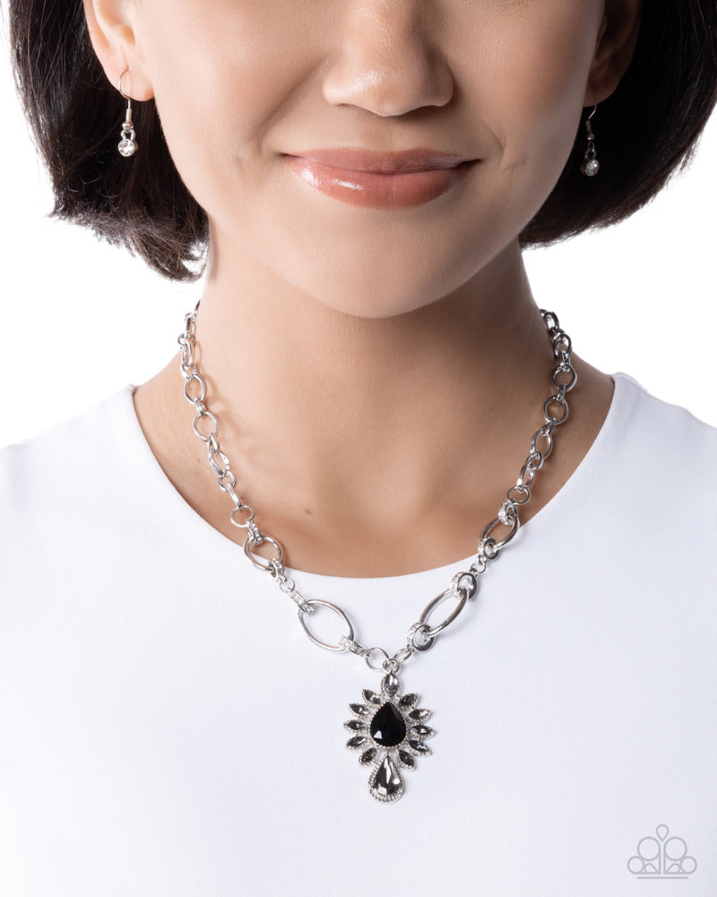 Standout Strut Necklace - Black image 3