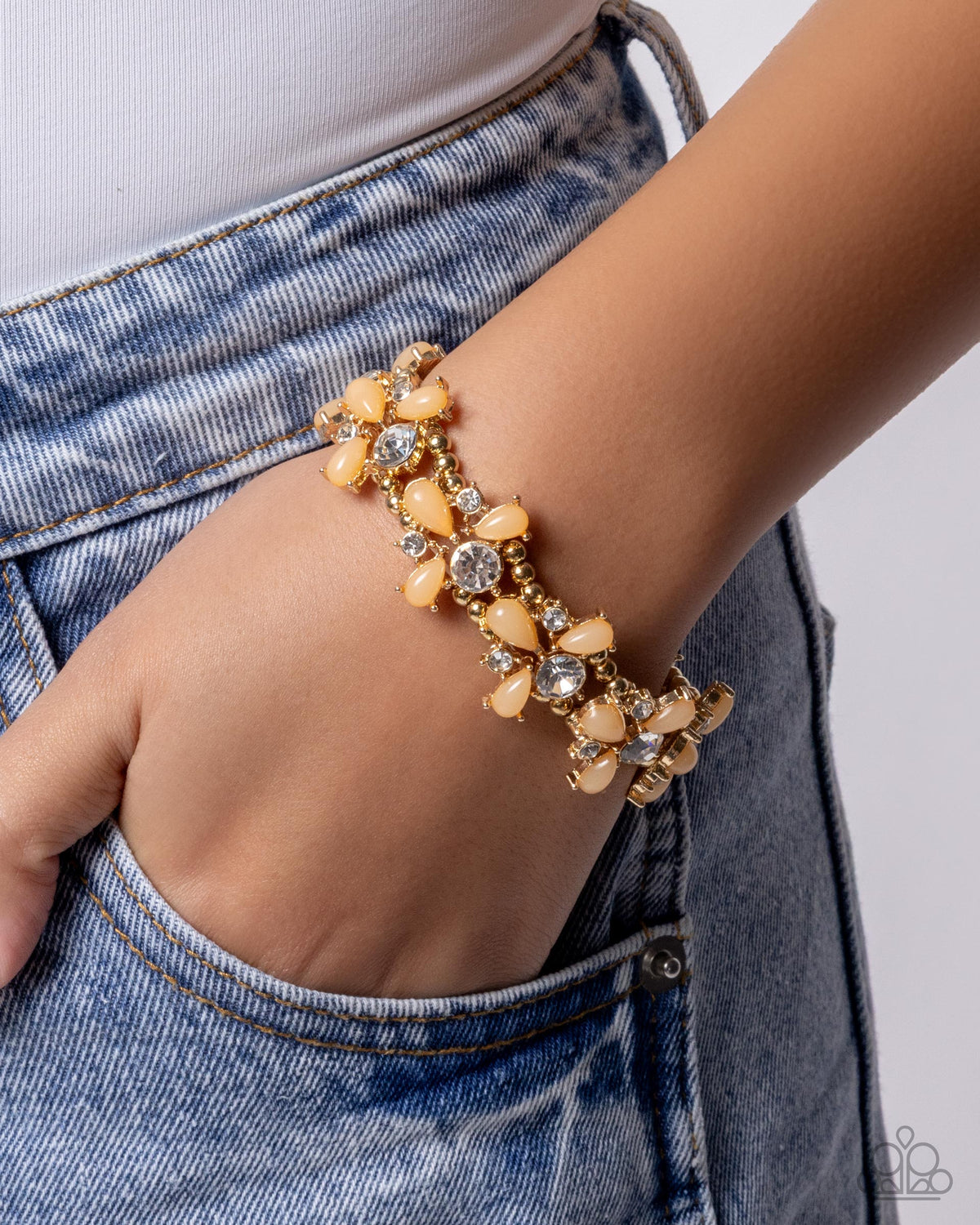 Picturesque Pattern Bracelet - Gold | Paparazzi Accessories