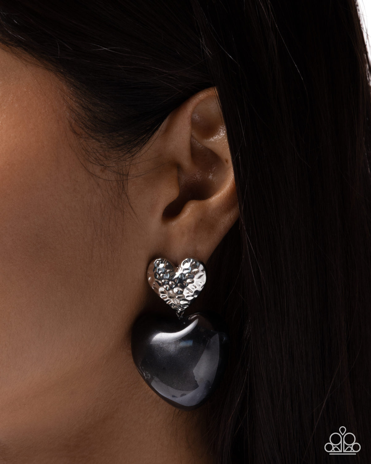 Mesmerizing Melody Earrings - Black