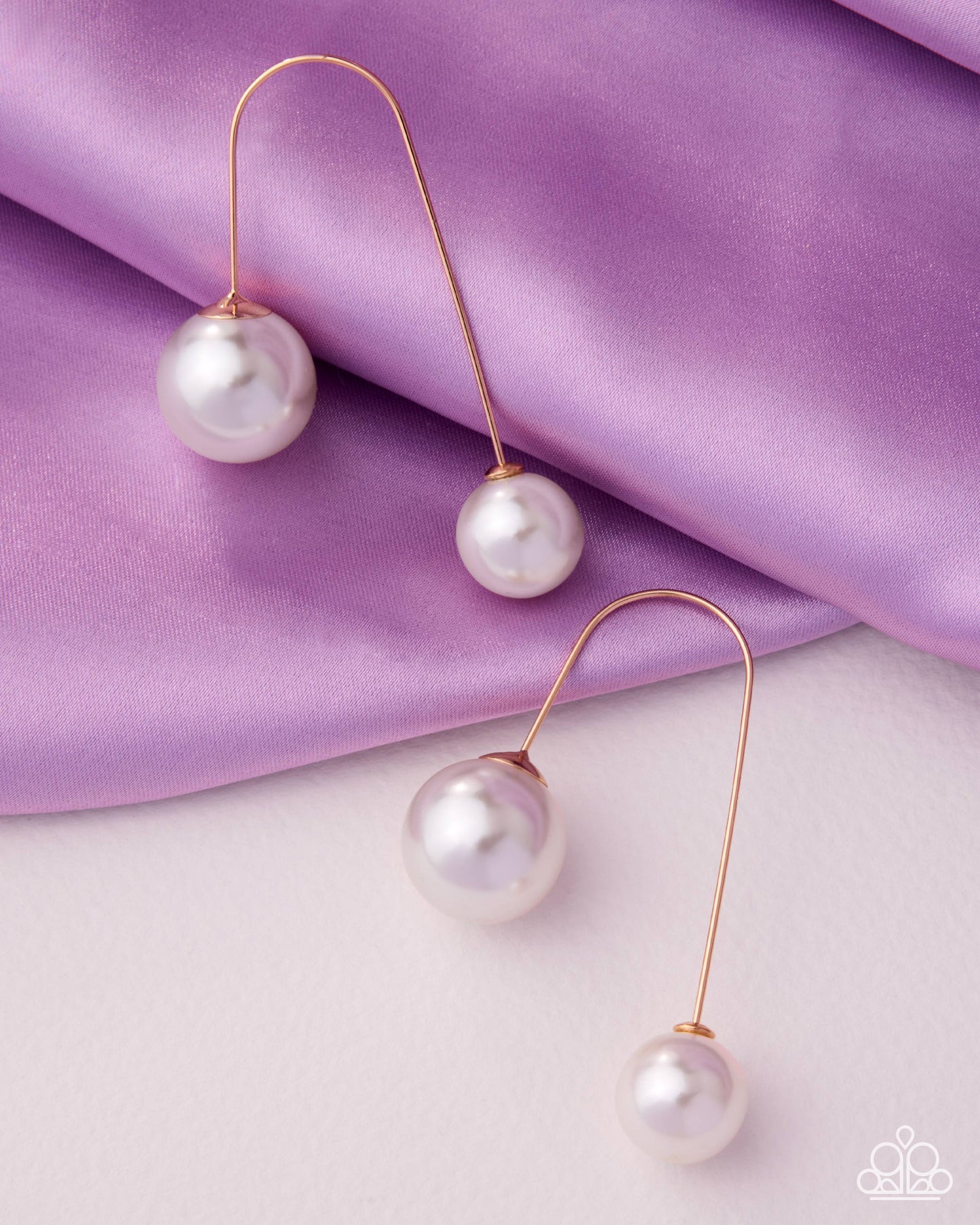 Playfully Poised Earrings - Gold