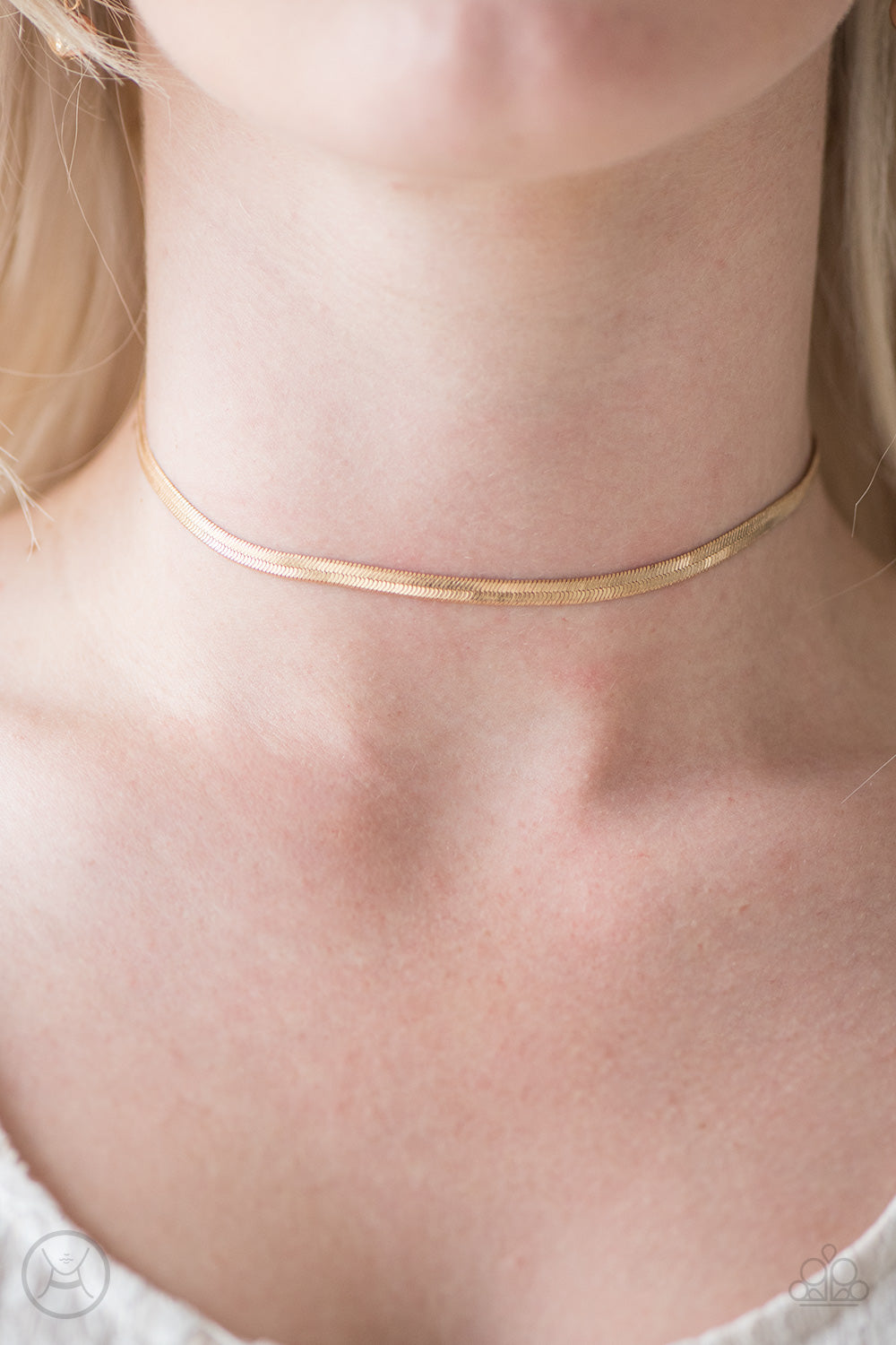 Paparazzi Serpentine Sheen - Gold Choker Necklace - Pusher P