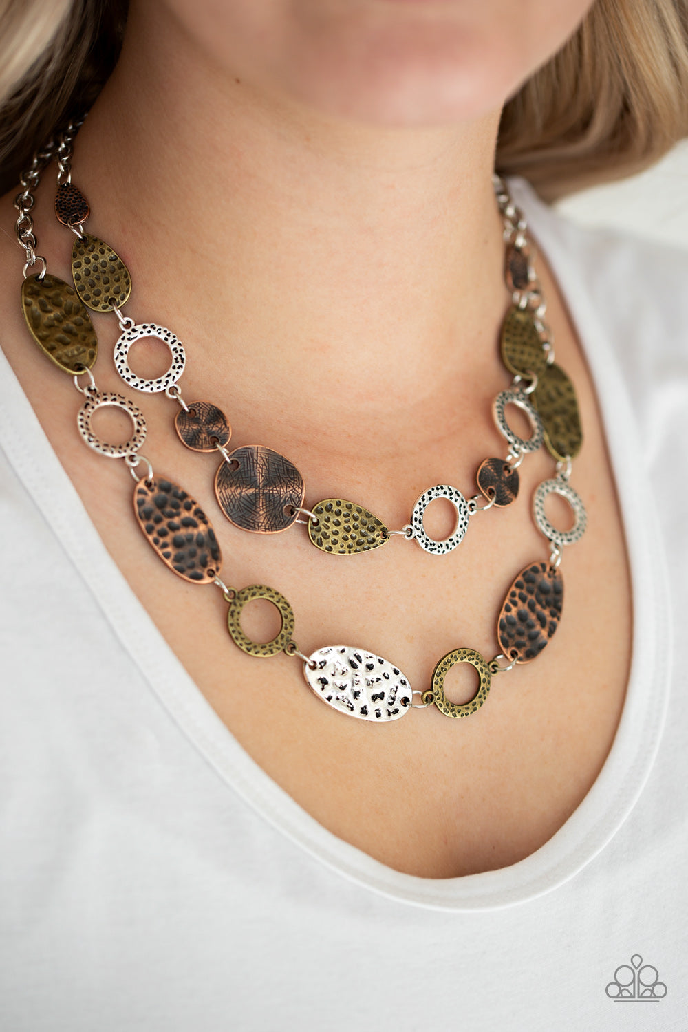 Paparazzi Trippin On Texture - Multi Hammered Necklace - Pusher P