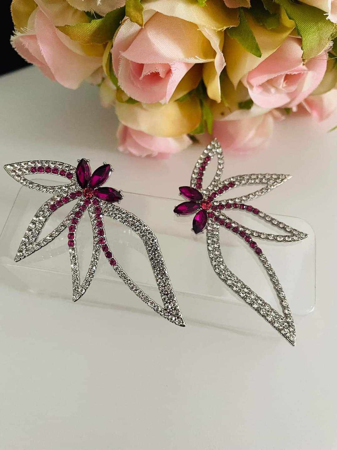 January 2024 Life of the Party - 5 Piece Jewelry Set