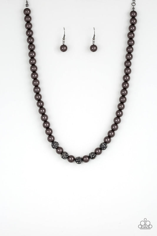 Paparazzi Posh Boss - Black