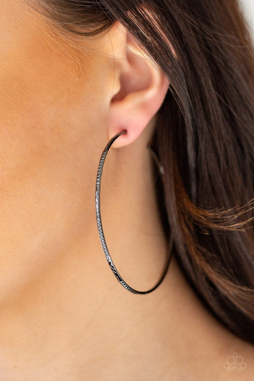 Paparazzi Sleek Fleek - Black Hoop Earrings - Pusher P