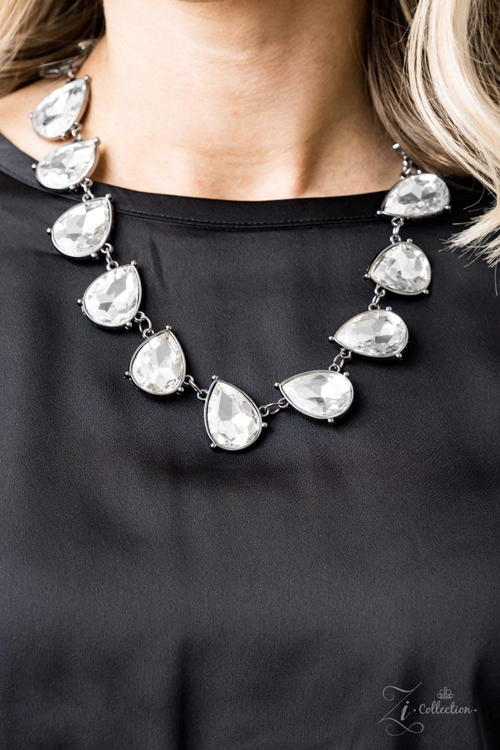 Paparazzi Mystique 2019 Zi Collection White Necklace - Pusher P
