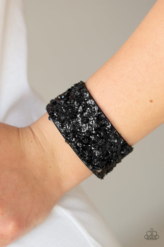 Paparazzi Starry Sequins - Black