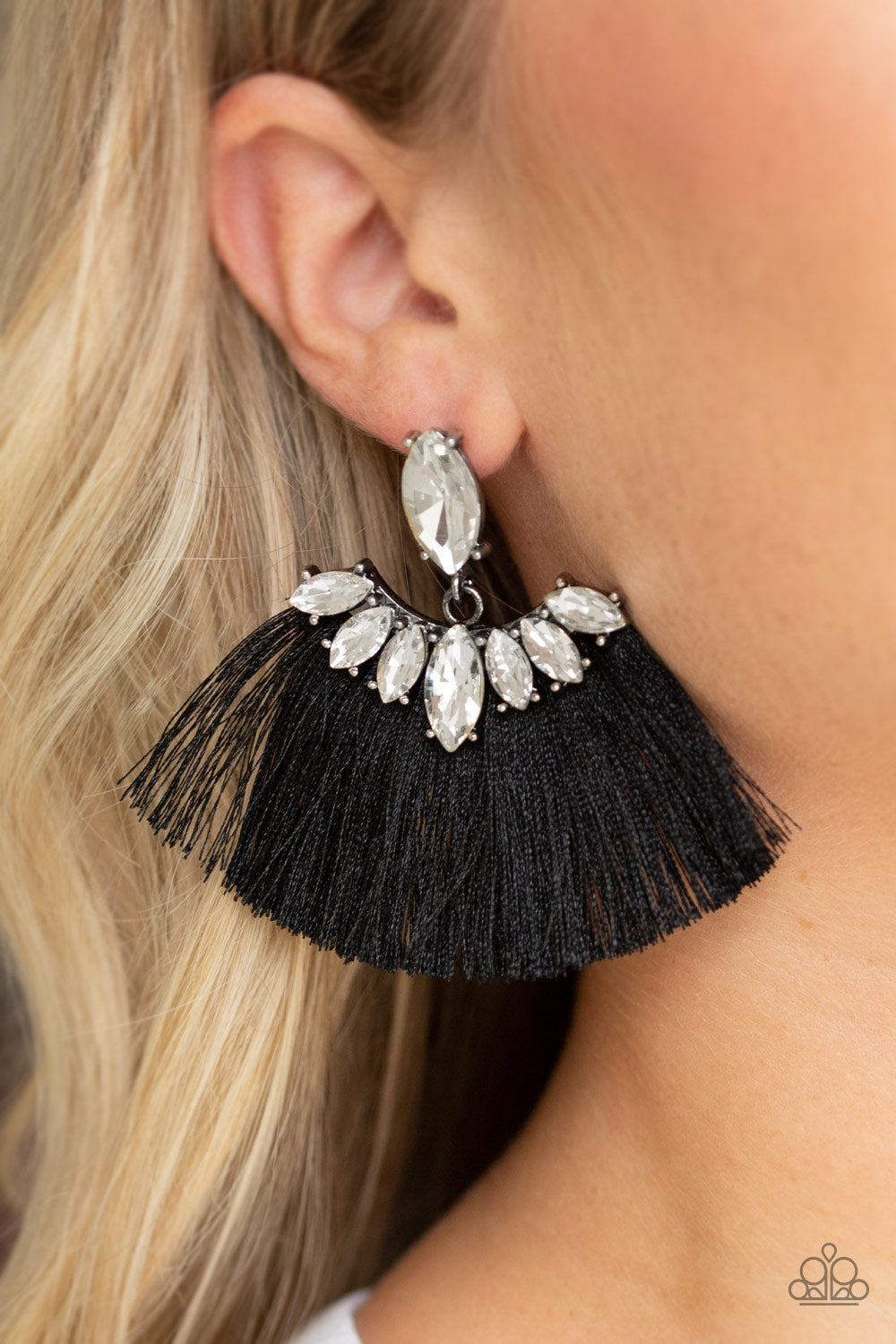 Paparazzi Formal Flair - Black - Pusher P