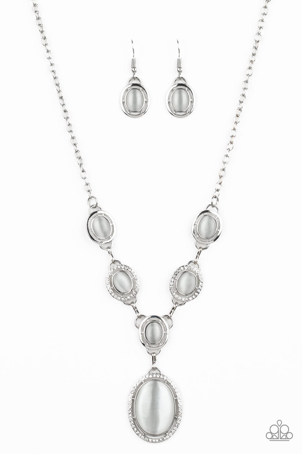 Paparazzi Metro Medallion - White - September 2019 Life Of The Party - Pusher P