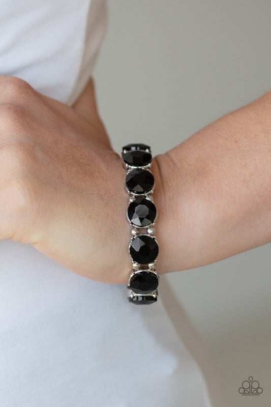 Paparazzi Glitzy Glamorous - Black - Pusher P