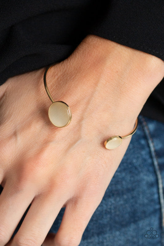 Paparazzi Brilliantly Basic - Gold Bracelet - Pusher P