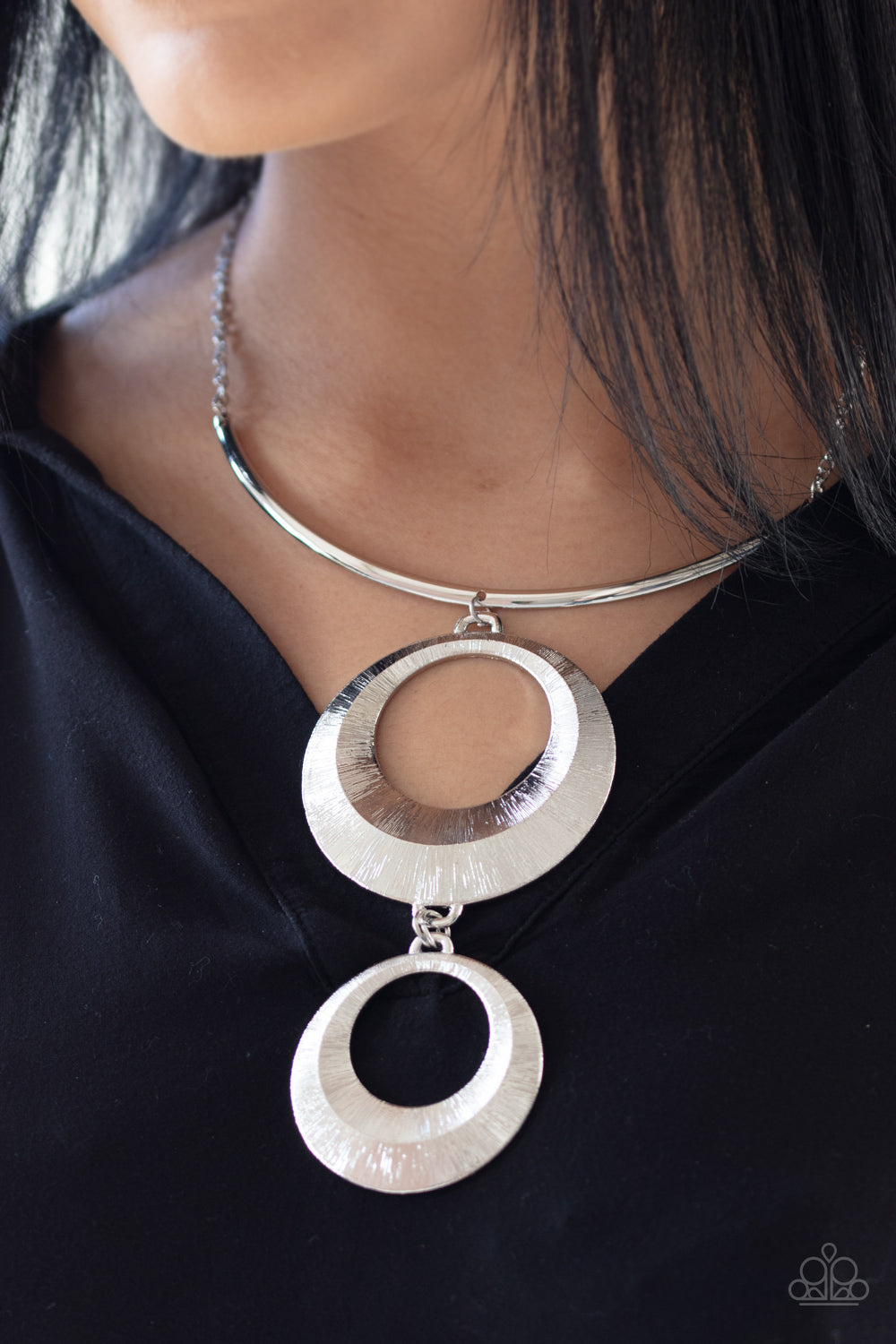 Paparazzi Egyptian Eclipse - Silver Rod Necklace