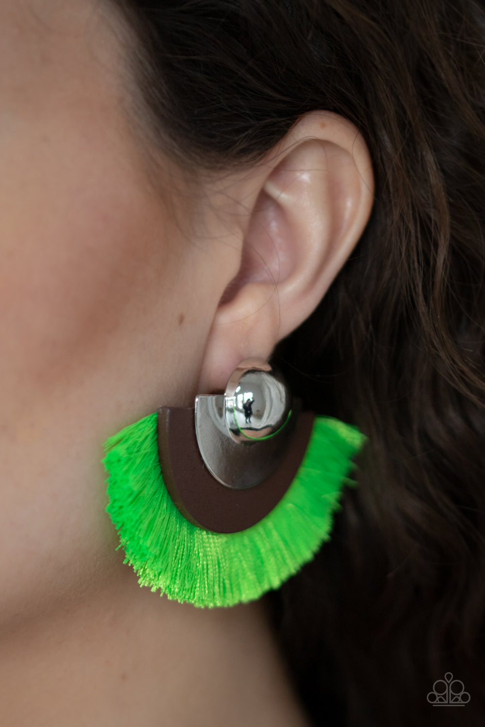 Paparazzi Fan The FLAMBOYANCE - Green Earrings - Pusher P