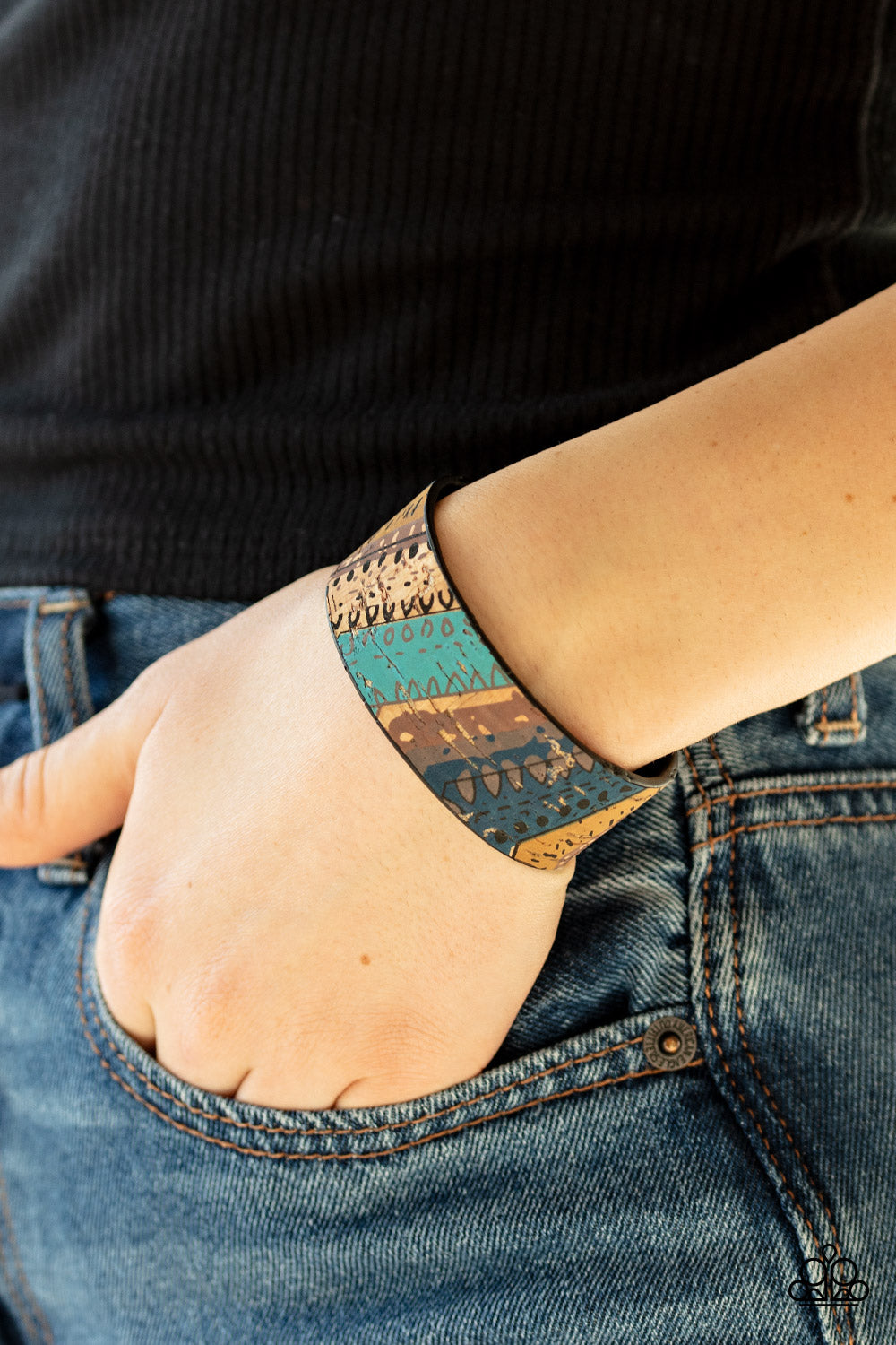 Paparazzi Come Uncorked - Blue Tribal Bracelet - Pusher P