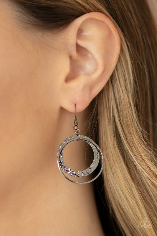 Paparazzi Metro Eclipse - Black Necklace - Pusher P