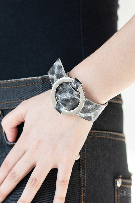Paparazzi Jungle Cat Couture - Silver Cheetah Bracelet