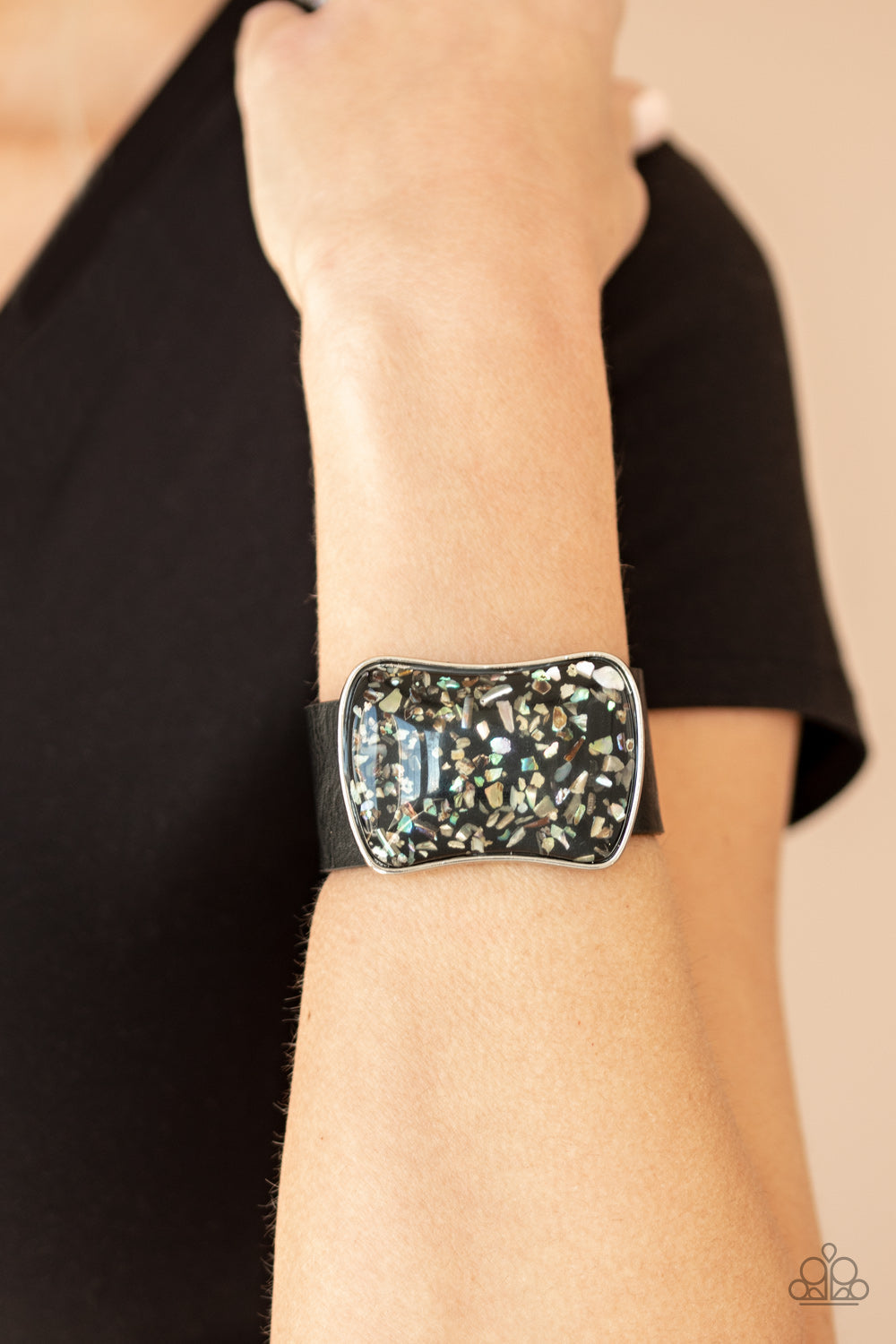 Paparazzi Twinkle Twinkle Little ROCK STAR - Black Bracelet - Pusher P