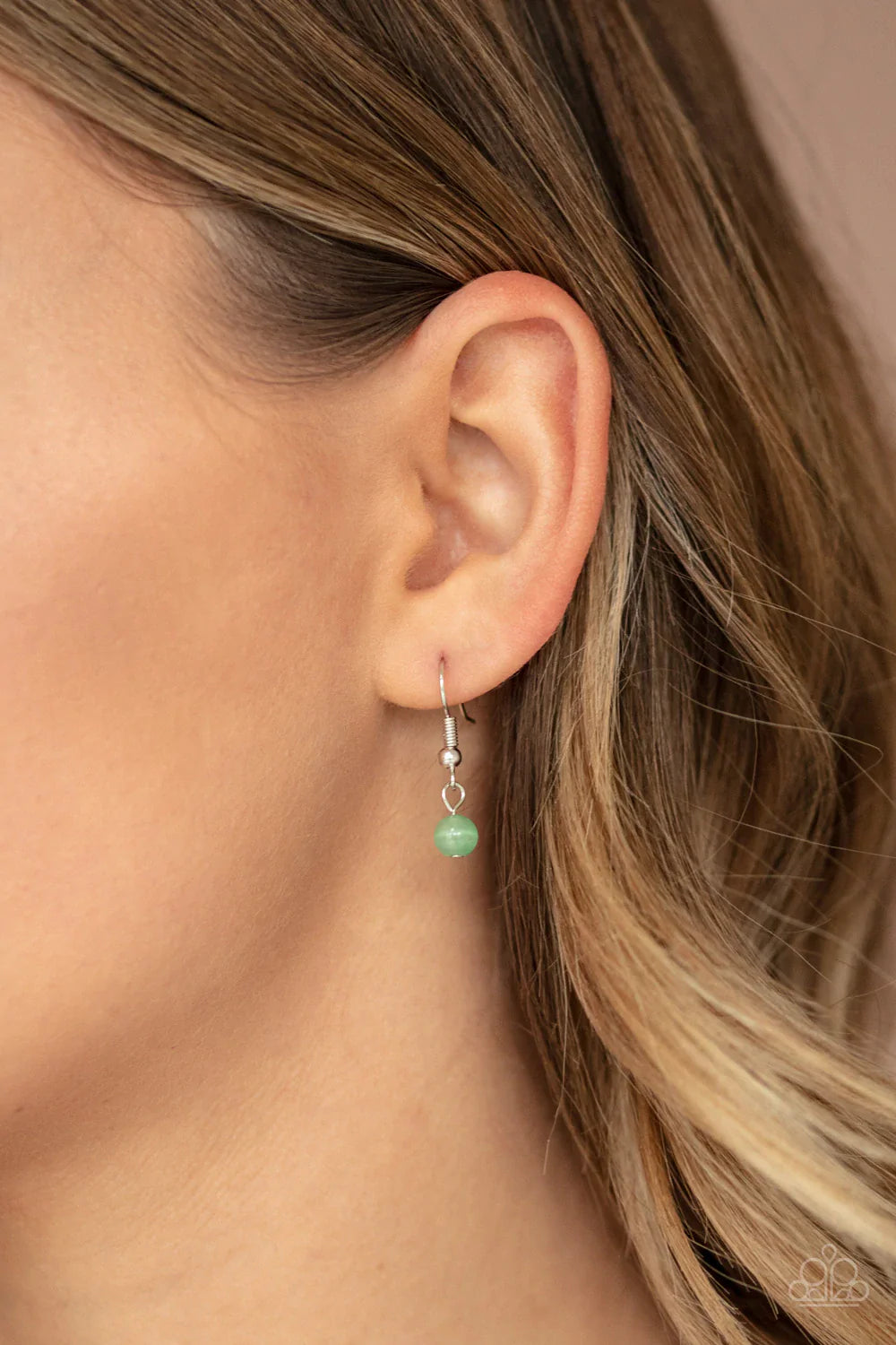 Paparazzi Fashion Flaunt Green Necklace July 2020 Life of The Party - Pusher P