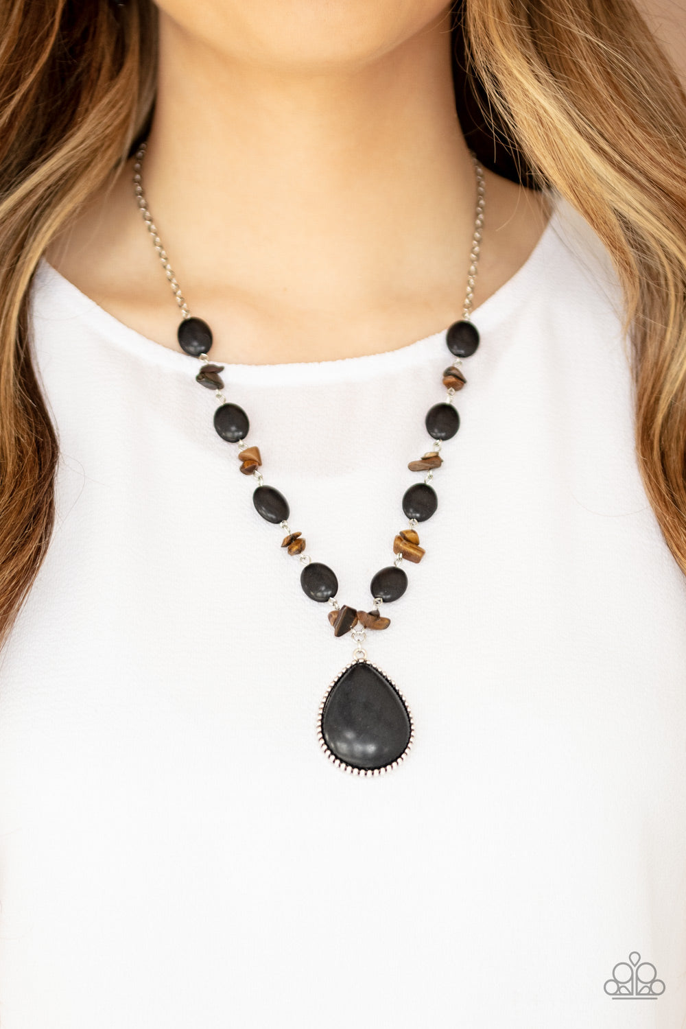 Paparazzi Desert Diva - Black Stone Necklace - Pusher P
