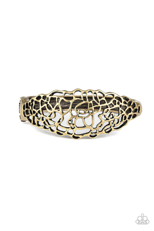Paparazzi Airy Asymmetry - Brass Bracelet - Pusher P