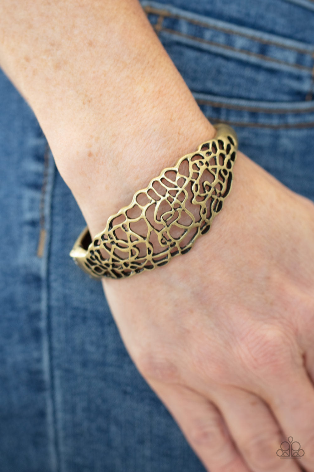 Paparazzi Airy Asymmetry - Brass Bracelet - Pusher P