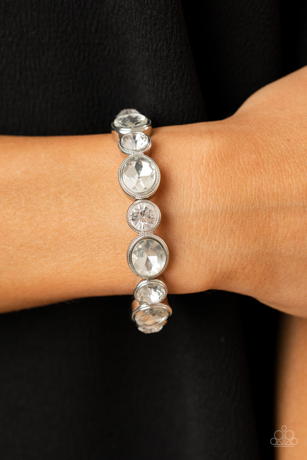 Paparazzi Still GLOWING Strong: White Bracelet - November 2020 Life Of The Party Exclusive - Pusher P