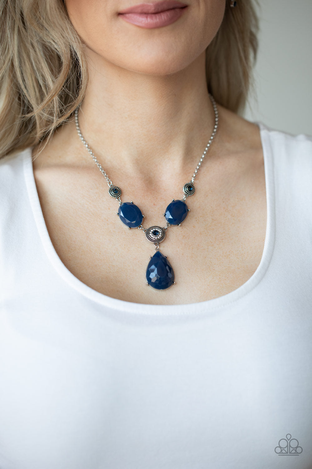 Paparazzi Heirloom Hideaway - Blue Necklace - Pusher P