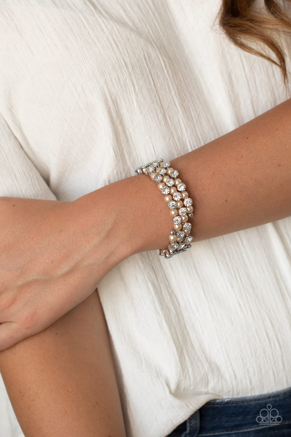 Paparazzi Metro Motif - Brown Pearl Bracelet - Pusher P
