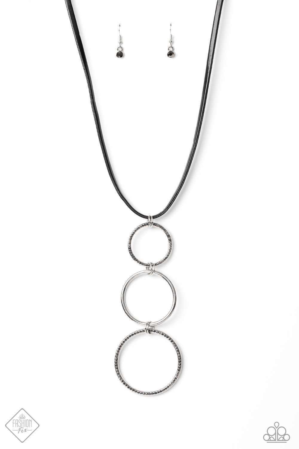 Paparazzi Curvy Couture - Silver Necklace - Pusher P