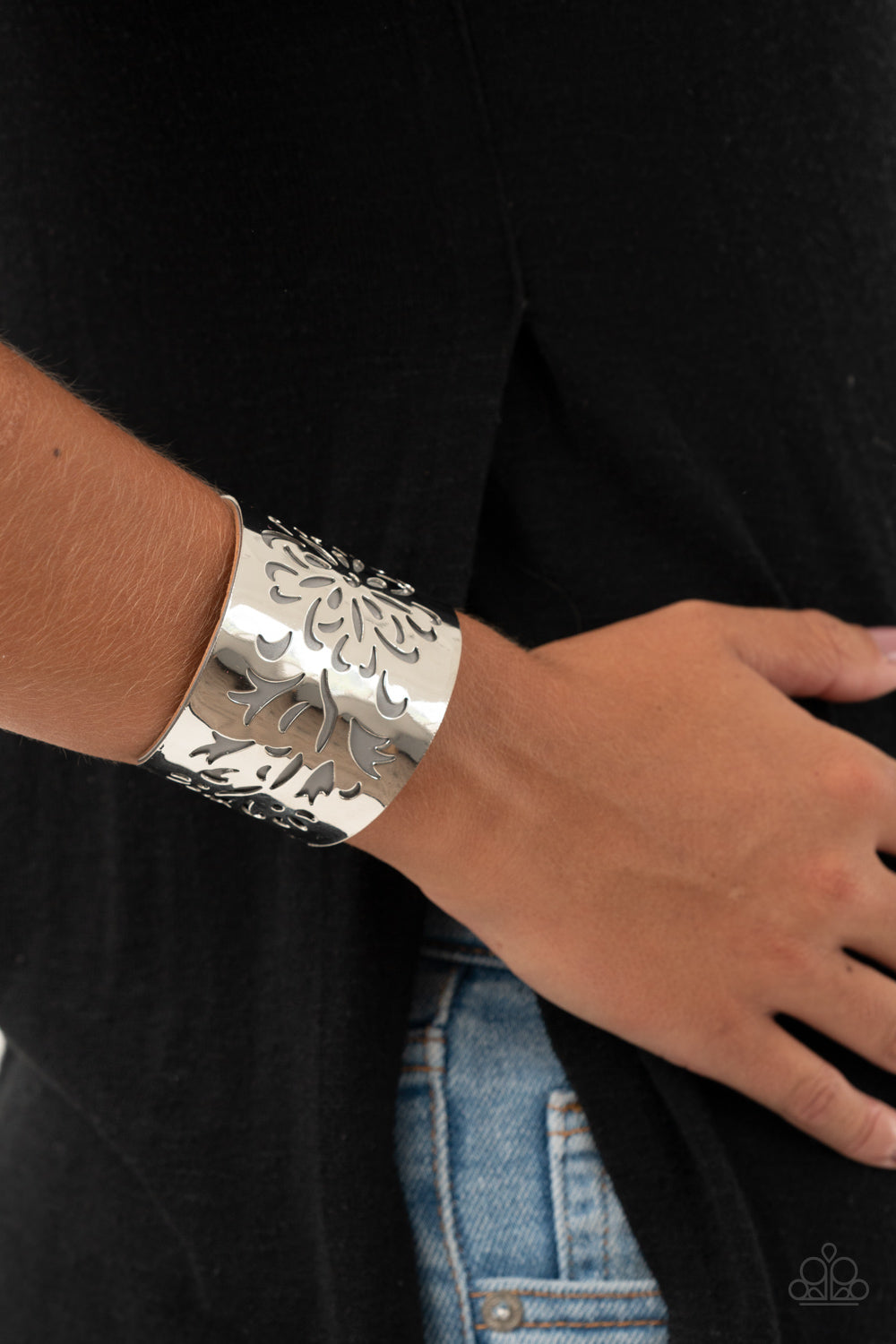 Paparazzi Get Your Bloom On - Silver Leather Bracelet - Pusher P