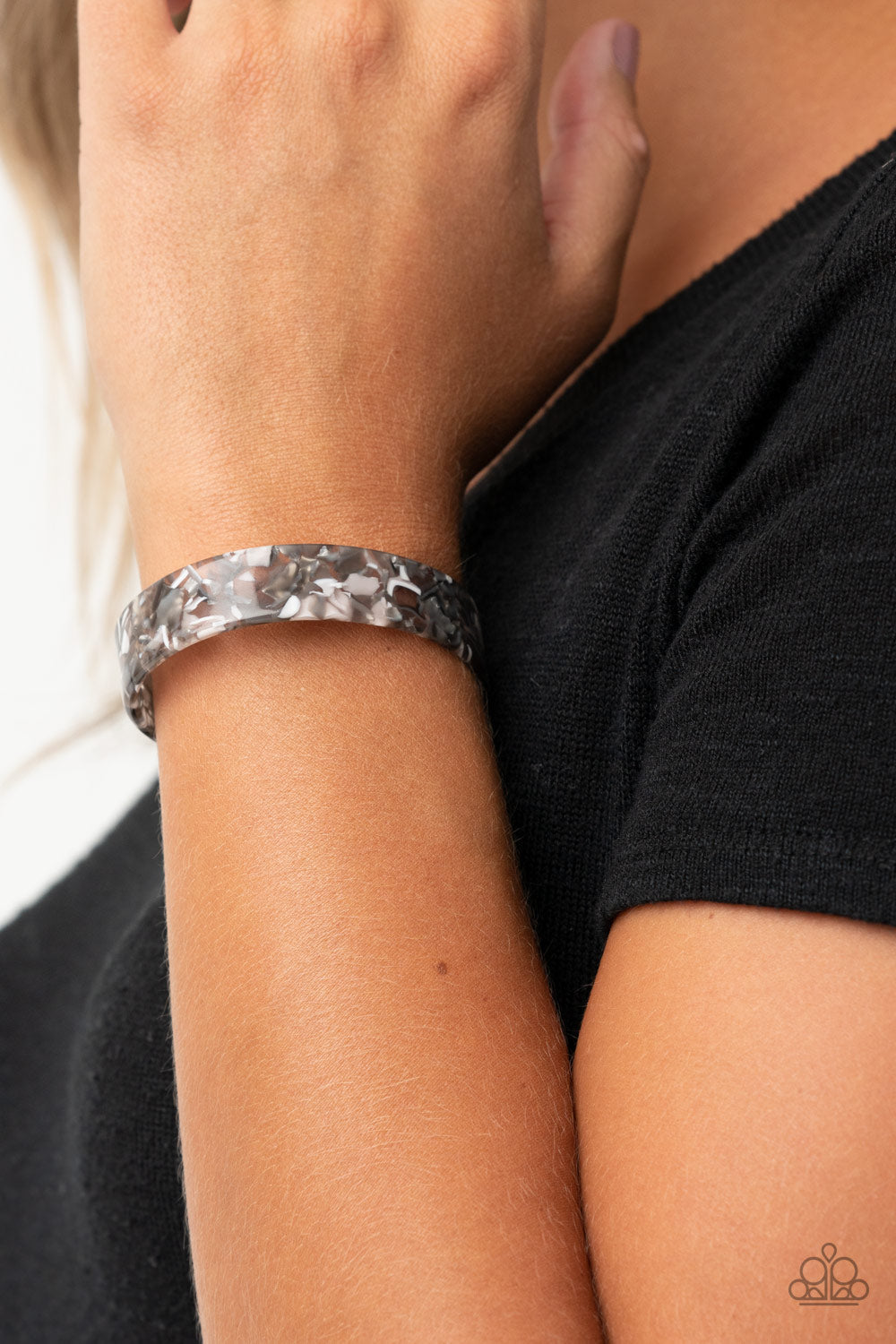 Paparazzi Its Getting HAUTE In Here - Black Acrylic Bracelet - Pusher P