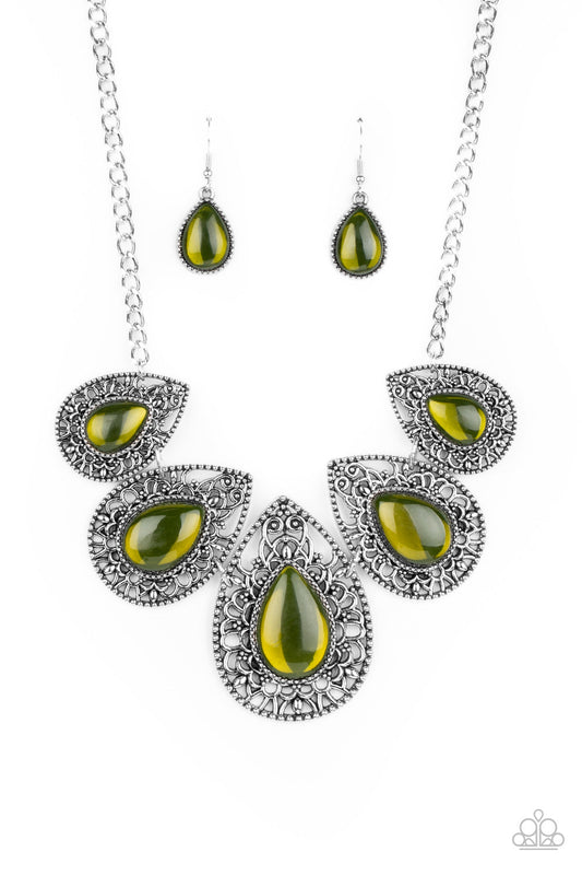Paparazzi Opal Auras - Green Necklace - Pusher P