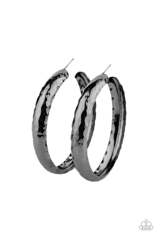 Paparazzi Check Out These Curves - Black Earrings - Pusher P
