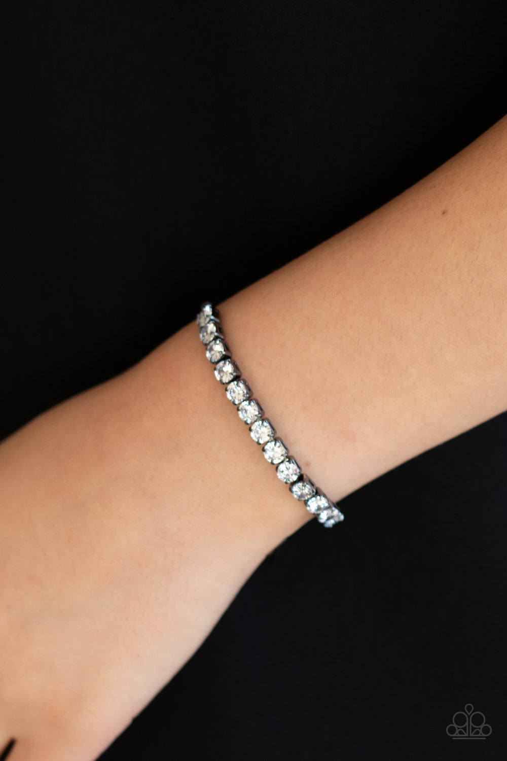 Paparazzi Red Carpet Rival - Black Bracelet - Pusher P