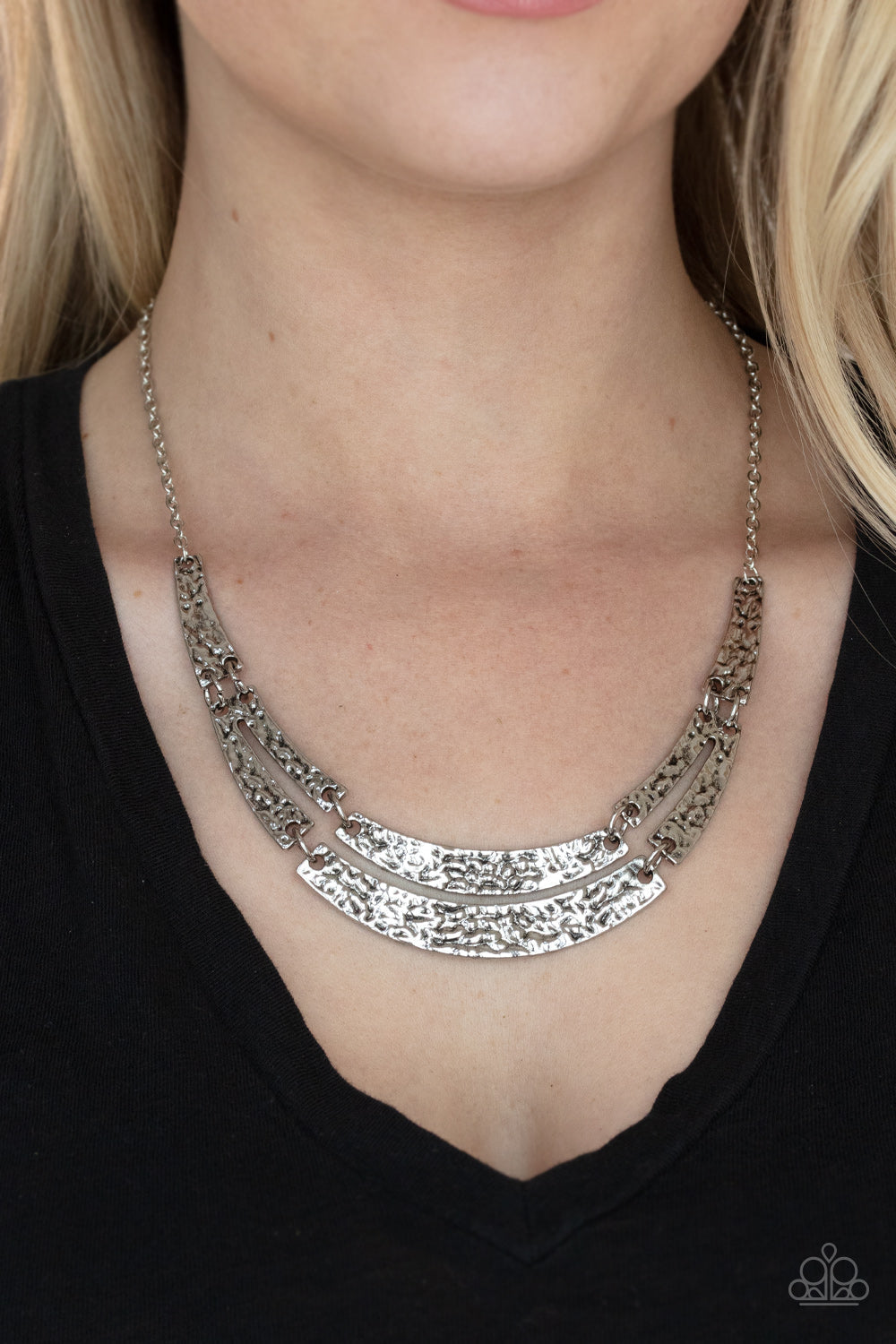 Paparazzi Stick To The ARTIFACTS - Silver Necklace - Pusher P