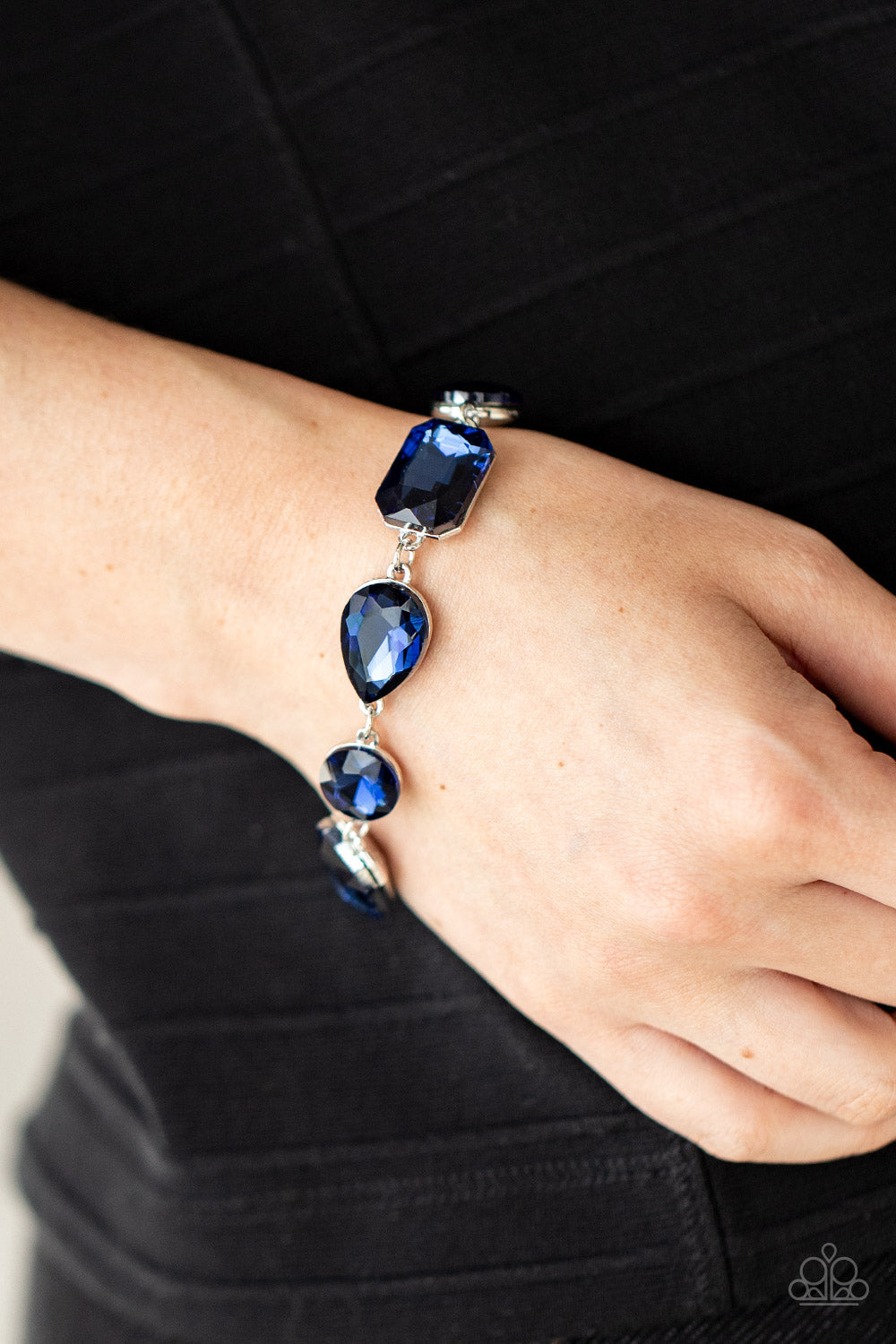 Paparazzi Cosmic Treasure Chest - Blue Bracelet - Pusher P