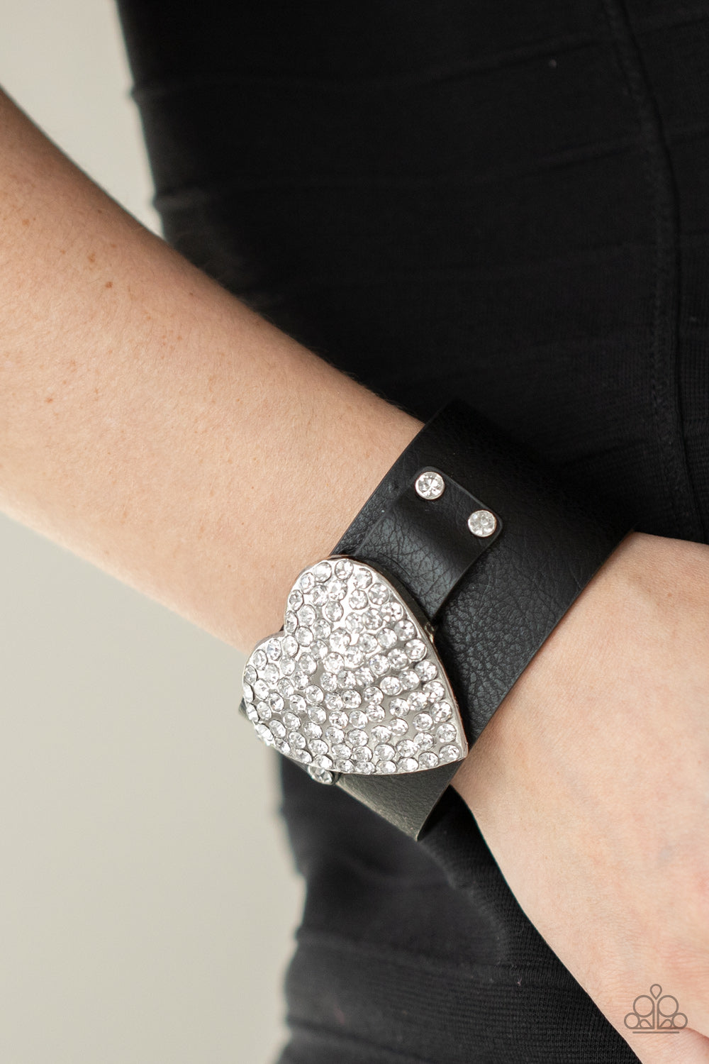 Paparazzi Flauntable Flirt - Black Bracelet- July 2021 Life Of The Party Exclusive - Pusher P