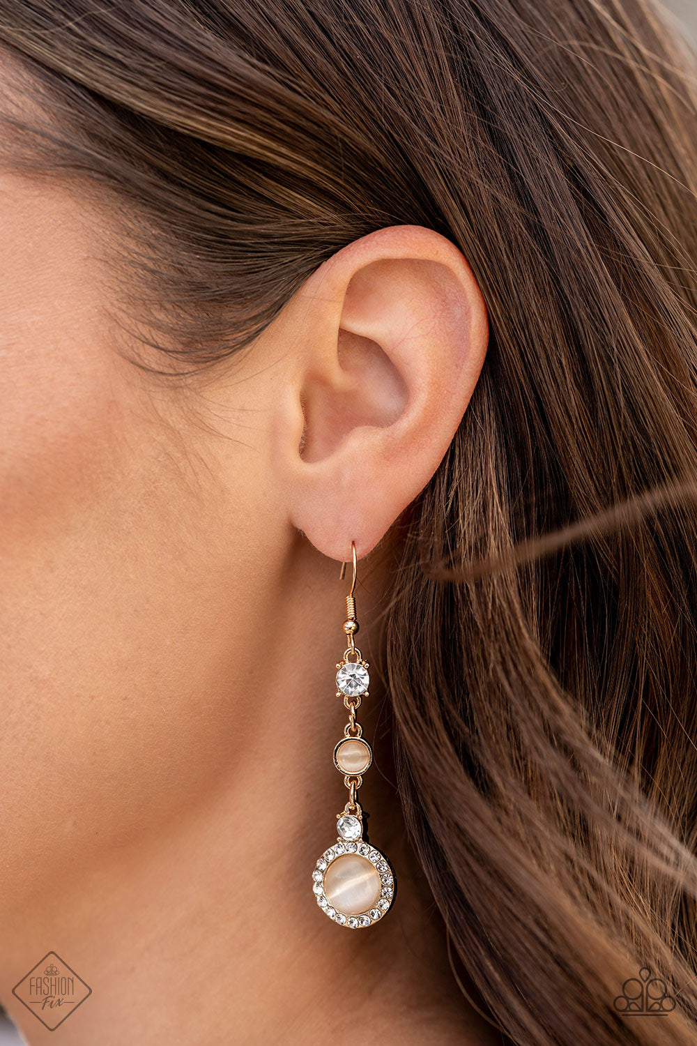 Paparazzi Epic Elegance - Gold Fashion Fix Earrings - Pusher P